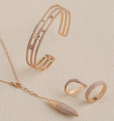 Certified 18K Gold Natural Diamond F-VVS Designer Curved Wave Band Thin Rose Ring